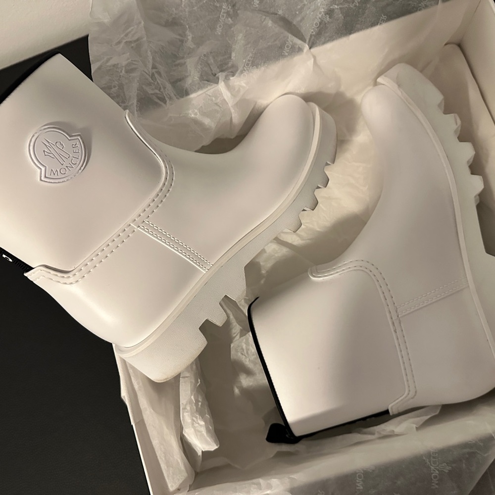 WOMENS MONCLER GINETTE RAIN BOOT